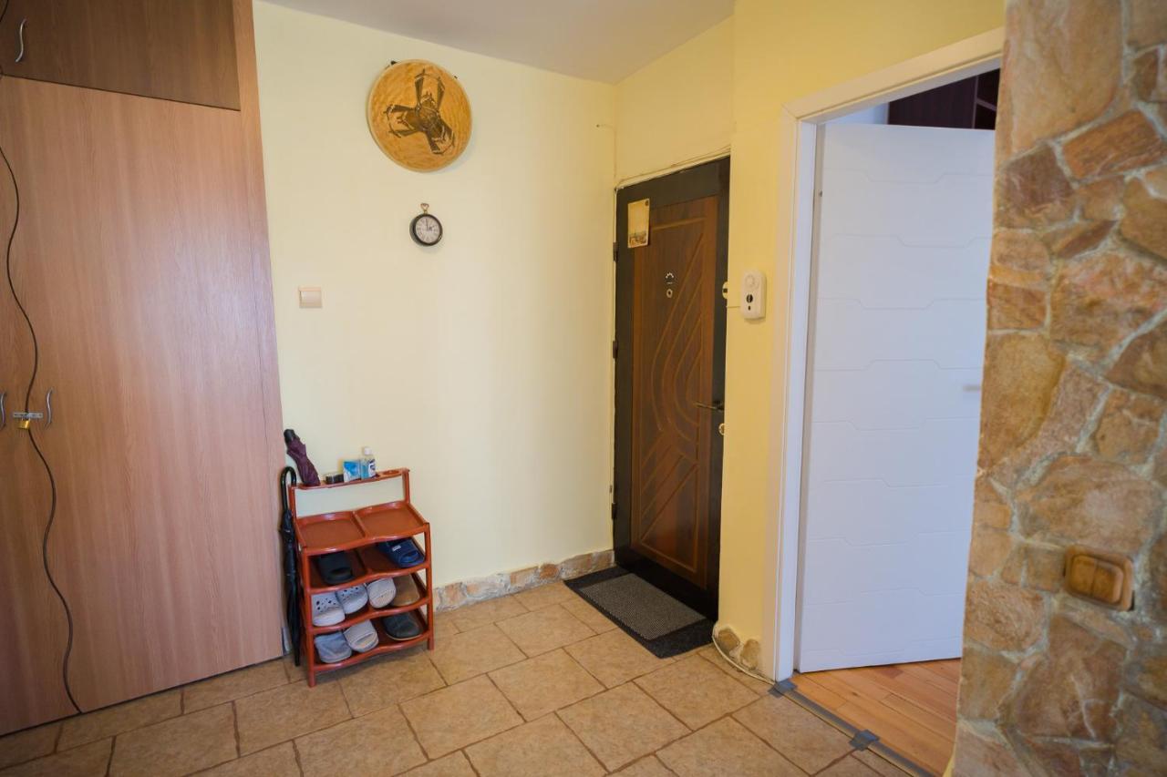 Rustic & Spacious 3Br Apartment Bucarest Extérieur photo
