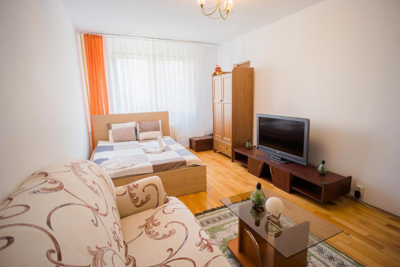 Rustic & Spacious 3Br Apartment Bucarest Extérieur photo