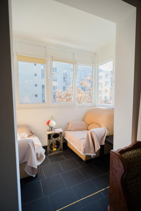 Rustic & Spacious 3Br Apartment Bucarest Extérieur photo